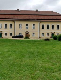 6- RWE / Maisonettewohnung mit großer Terrasse in der Orangerie Arnsdorf mit Reihenhaus-Charakter ! - Vierkirchen (Sachsen)