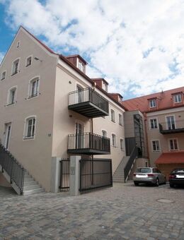 Altstadtjuwel an der "kleinen Donau" - herrliche denkmalsanierte Galeriewohnung in Kelheim - Kelheim