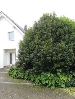 Möbliert / Furnished - Einfamilienhaus mit großem Grundstück in Dresden-Zaschendorf / 8 Personen - Dresden