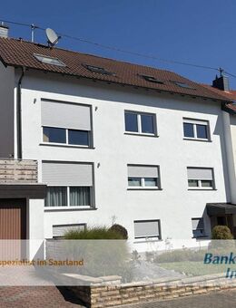 Kapitalanlage mit Eigennutzungsoption-Mehrfamilienhaus mit Garage, Garten und Terrasse in Fechingen - Saarbrücken