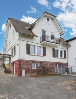 Liebevoll renoviertes 2-Familienhaus im Herzen von Birkenfeld - ruhig und zentral! - Birkenfeld (Baden-Württemberg)