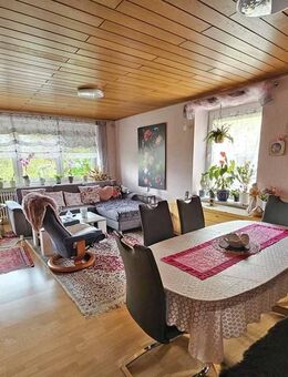 Helle 4-Zimmer-Wohnung in zentraler Lage in Bindlach - Bindlach