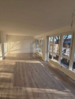 MODERN UND URBAN AM MIRBACHPLATZ - Berlin