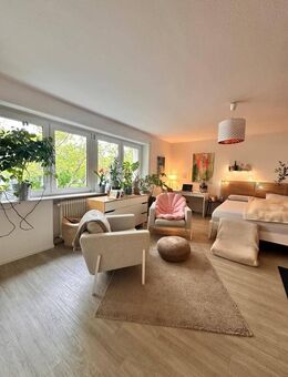 Schöne 1-Zimmer Wohnung im 1.OG mit Loggia, inkl Keller im Herzen Freiburgs - Freiburg (Breisgau)