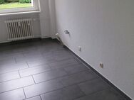 Teilsanierte 2-Zi.-Whg. (ca. 55,5 m²) mit Balkon in der Ratzeburger Vorstadt frei - Ratzeburg