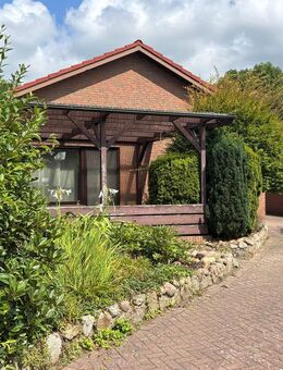 Kompaktes Wohnhaus mit großem Garten in ruhiger und schulnaher Stadtlage - Bremervörde