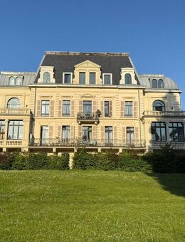 Wunderschöne 3-Zimmer-Altbauwohnung in der Villa Schnitzler. Denkmalschutz - Bonn