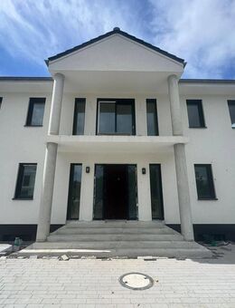 Provisionsfreie Exklusive 10-Zimmer-Villa mit luxuriöser Ausstattung auf großzügigem Grundstück - Potsdam