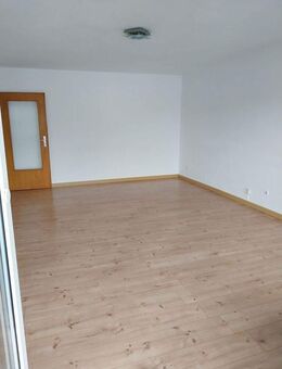 Helle 3 Zimmerwohnung mit großem Balkon in Rielasingen zu vermieten - Rielasingen-Worblingen