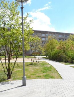 WBG- 3-Raum-Wohnung mit großem Balkon am Stadtrand! - Brandenburg (Havel)