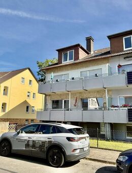 Paketangebot: Zwei Eigentumswohnungen mit drei Wohneinheiten und Garage - provisionsfrei - Bad Pyrmont