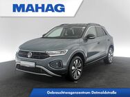 VW T-Roc, 1.5 TSI MOVE AppConnect, Jahr 2024 - München