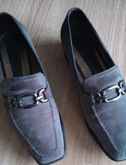 taupe farbene Wildleder- Slipper von Peter Kaiser Gr. 41 - Gaggenau