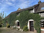 Einfamilienhaus mit Nebengebäuden in Olzheim - Olzheim
