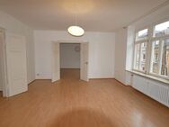 Schöne 3-Zimmer-Altbau-Wohnung mit eingerichteter Küche in der Mohrenstraße - Coburg