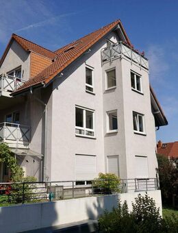Helle Drei-Raum-Wohnung mit Balkon und Tiefgarage in ruhiger Lage - Freital