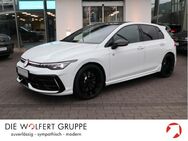 VW Golf, 2.0 TSI R BLACK EDITION OPF (333 ), Jahr 2022 - Bürgstadt