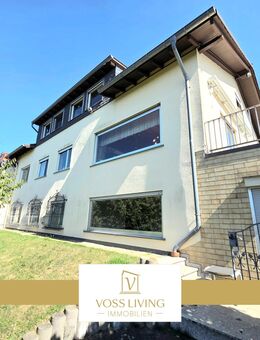 Zweifamilienhaus mit Einliegerwohnung, Traumgrundstück, 2 Sonnenterrassen mit Traumblick+2 Garagen - Friedberg (Hessen)