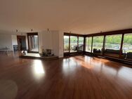 Großzügige Dachgeschosswohnung im Gewerbegebiet - Sindelfingen