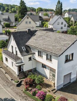 Gepflegtes Zweifamilienhaus - Viel Platz für Familie und Mehrgenerationen! - Helferskirchen