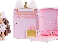 MGA ENTERTAINMENT Puppenmöbel 3in1 Backpack Bedroom Unicorn Playset- Britney Sparkles, Na! Na! Na! Surprise