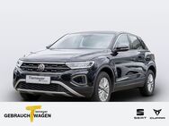 VW T-Roc, 1.0 TSI Basis, Jahr 2022 - Lüdenscheid