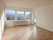 *** Attraktive 2-Zimmer-Wohnung mit Balkon, modernem Bad und schönem Ausblick *** - Lüdenscheid