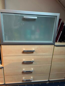 Barschrank mit Glasklappe - Hildesheim