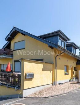 Mehrfamilienhaus mit neuer Luft-Wärmepumpe, Terrassen, Balkon, Garagen + Doppelcarport - Overath