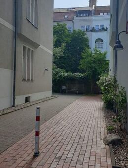 Helle und vermietete Eigentumswohnung direkt im beliebten Flora-Kiez - Berlin
