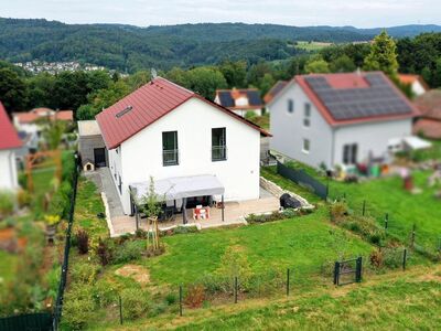 Großzügiges und modernes KfW-Einfamilienhaus in ruhiger Lage