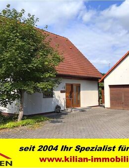 KILIAN IMMOBILIEN! EFH MIT 6 ZIMMERN + 149 M² WFL. AUF EINEM 923 M² GRUND IN RÖTTENBACH! HOBBYRAUM IM KELLER * EBK * KACHELOFEN * DOPPELGARAGE - Röttenbach (Landkreis Roth)
