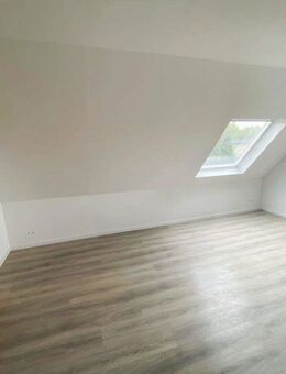 Gemütlich und komplett modernisiert - inkl. Stellplatz - Herne