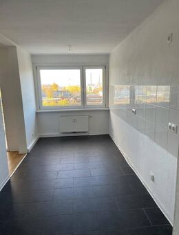 3-Zimmer-Wohnung in Düsseldorf Hassels - Düsseldorf