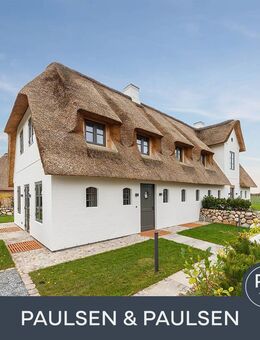 Neubau unter Reet: Hausteil (Ost) direkt an den Feldern in Morsum (DW) - Sylt