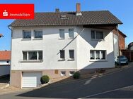 Zweifamilienhaus mit viel Platz und Nebengebäude wartet auf neue Eigentümer! - Willingshausen