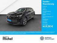 VW Tiguan, 2.0 TDI Elegance IQ-Light Panodach, Jahr 2024 - Gießen