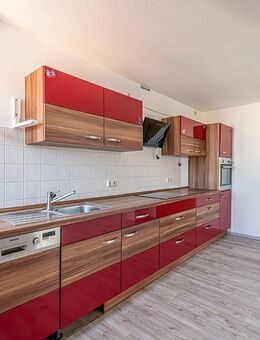 Das ganze Dach für Sie allein im schicken Altbau in zentraler Lage. - Riesa
