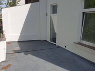 3 Zimmer Wohnung Fackenburger Allee, neu saniert. + riesige Dachterrasse(+Sonne) + 1.OG, nur Berufstätige - Lübeck