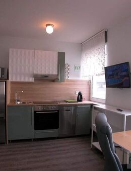 FLATmix.de / City-Lage, renoviertes und modern möbliertes Apartment - Bielefeld