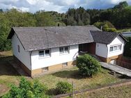 Bezugsfertiger Bungalow mit großem Garten - Ruhig wohnen in Züsch - Züsch