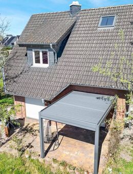 Freistehendes Einfamilienhaus in begehrter Lage von Langenberg mit moderner Einbauküche und Carport! - Langenberg