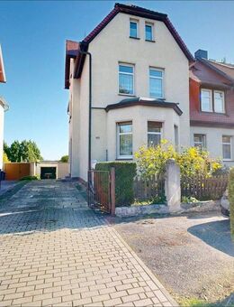 PROVISIONSFREI: Charmante Doppelhaushälfte in Lutherstadt Eisleben, ideal für Familien und Anleger - Eisleben (Lutherstadt)