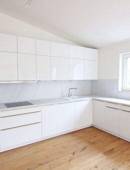 Lichtdurchflutetes Penthouse für Genießer, mit toller EBK, allen Extras und Tiefgarage/Wallbox! - Königs Wusterhausen