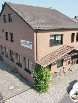 Sankt Augustin: Großzügiges 2-Familienhaus - Ideales Wohnen mit Extra-Einkommen - Sankt Augustin