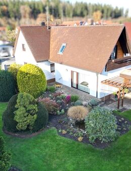 Wohnen und Wohlfühlen in Bobingen - Einfamilienhaus mit idyllischem Gartenparadies - Bobingen