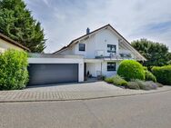 Exklusive Zweifamilienhaus-Villa mit Privatsphäre und Einliegerwohnung! - Pforzheim