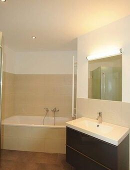 +++Wunderschöne City-Wohnung in zentraler Lage mit Aufzug und EBK +++ - Zwickau