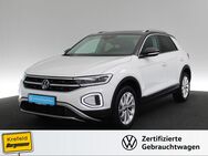 VW T-Roc, 1.5 TSI Style, Jahr 2023 - Krefeld