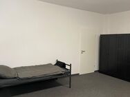 Gästezimmer mit Wlan, Gästeküche, EtagenDusche/Wc, Waschmaschine, Trockner - Stuttgart